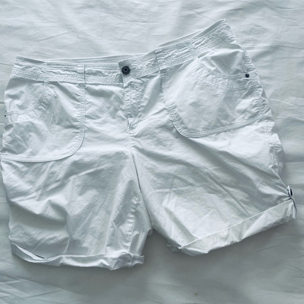INC International Concepts white cargo shorts with pockets size 20W - Picture 8 of 10